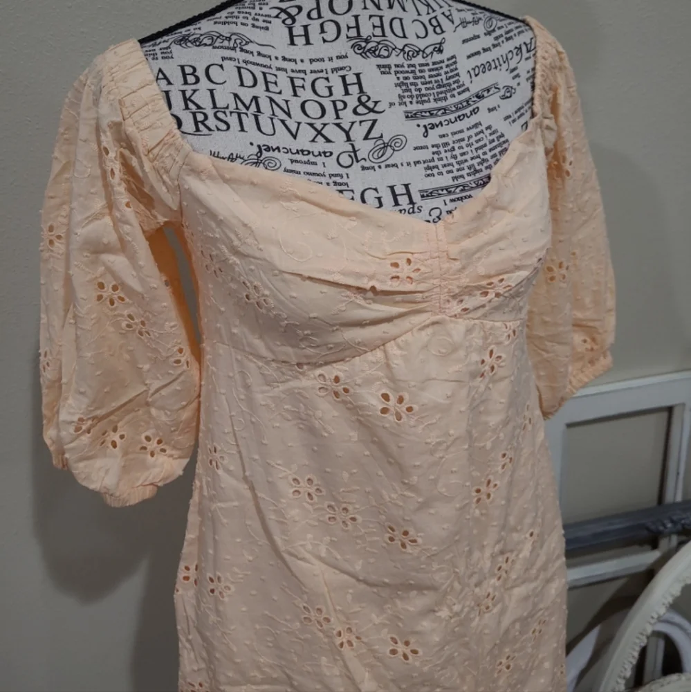 NWT City Studios Jr. Sz S Peach Eyelet Mini Dress off shoulder romantic Coquette